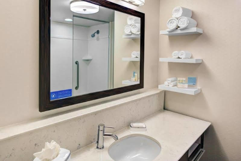 Hampton Inn & Suites By Hilton Atlanta Perimeter Dunwoody Bagian luar foto